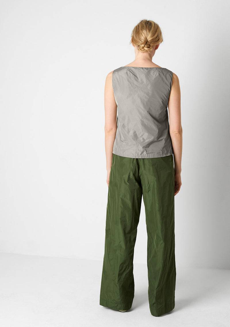Katharina Hovman Loose Pants green tea Letzte 3 Tage