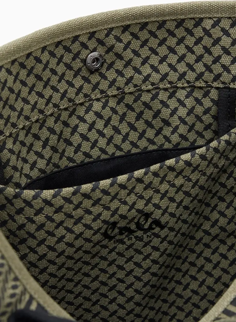 Lala Berlin Tote Carmela canvas olive/black Fabrik Onlineshop