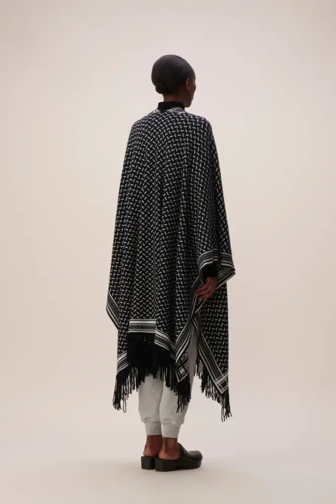 Lala Berlin Poncho Trinity Classic cashmere black/white Wochenangebot
