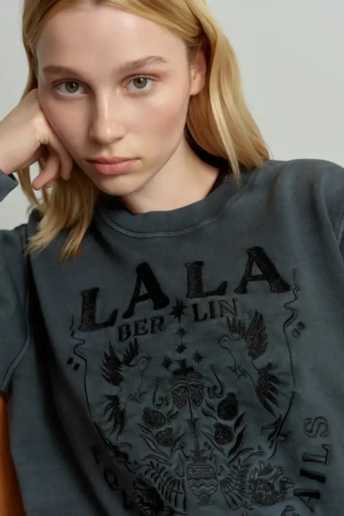 Lala Berlin Sweatshirt Ipali cotton love never fails black Vierteljährliche Förderung
