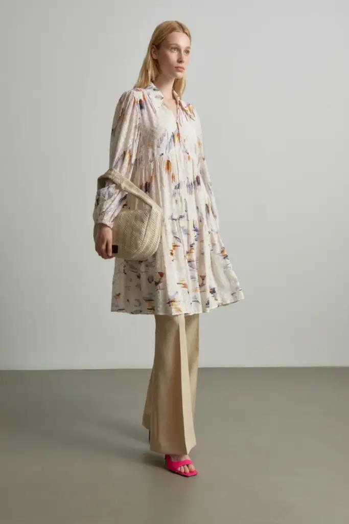 Lala Berlin Dress Dille viscose floral fountain pink Begrenzt auf 3 Tage