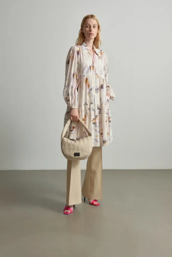 Lala Berlin Dress Dille viscose floral fountain pink Begrenzt auf 3 Tage