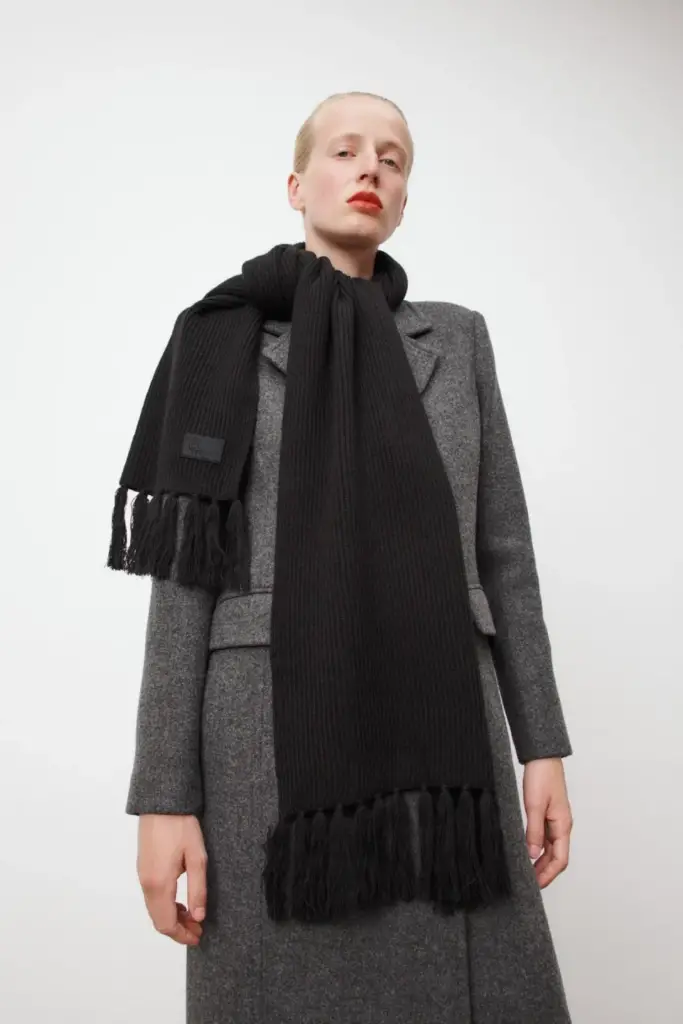 Lala Berlin Scarf Aminas wool mix lala black VIP-Rabatte