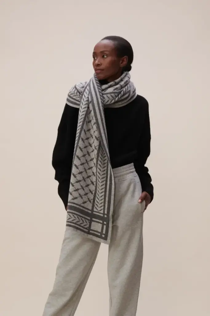 Lala Berlin Scarf Chuck cashmere light grey Sonderangebot der Fabrik