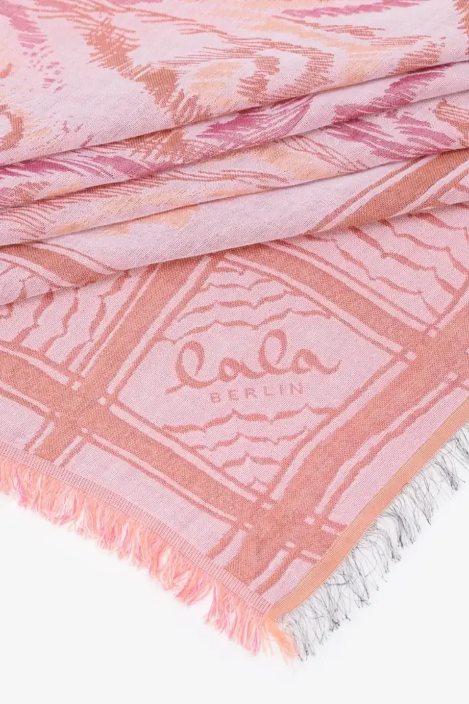 Lala Berlin Triangle Amalino cotton mix paisley park pink Fabrikladen