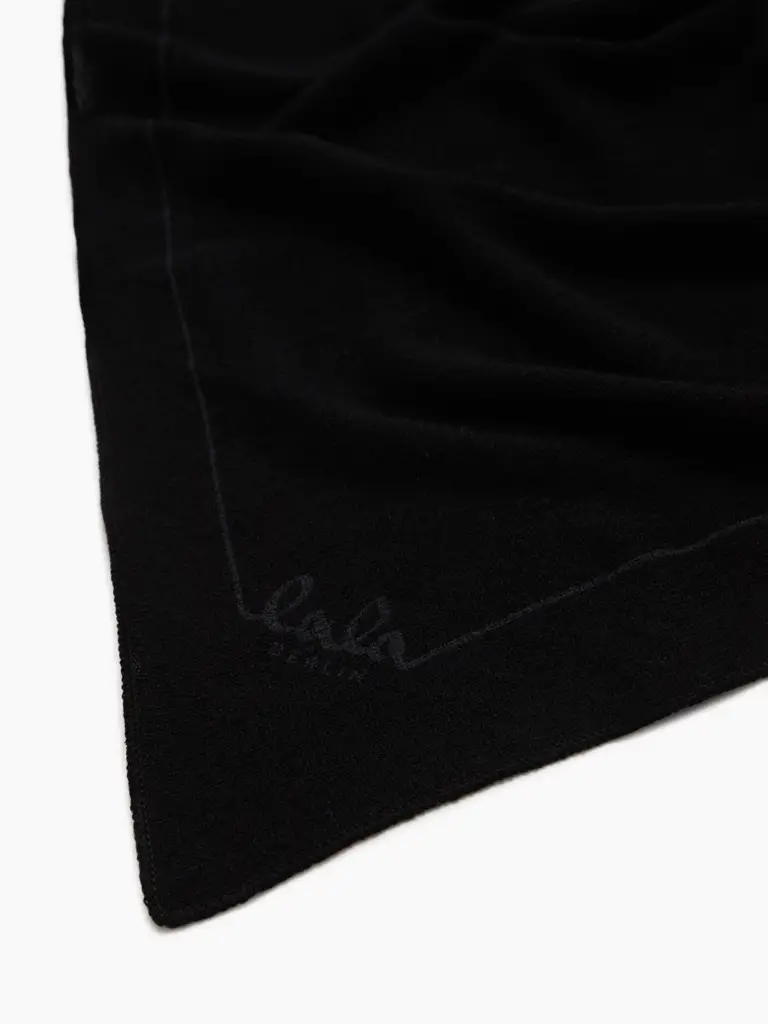 Lala Berlin Triangle Solid M cashmere nero Online