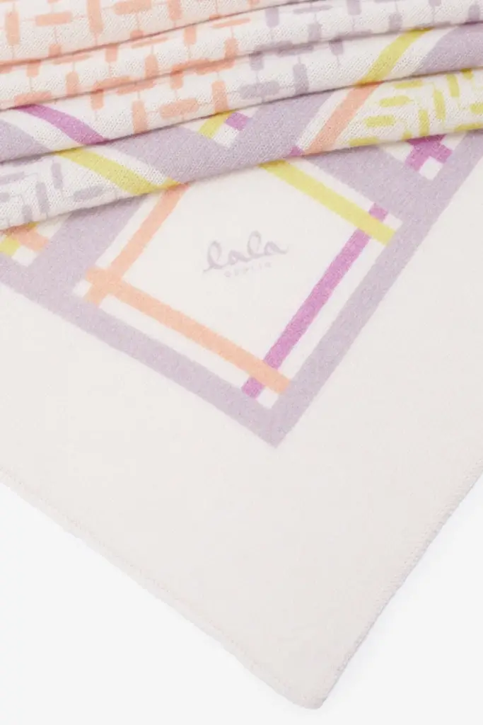 Lala Berlin Triangle Puzzle cashmere cream/pastels Neueste Mode