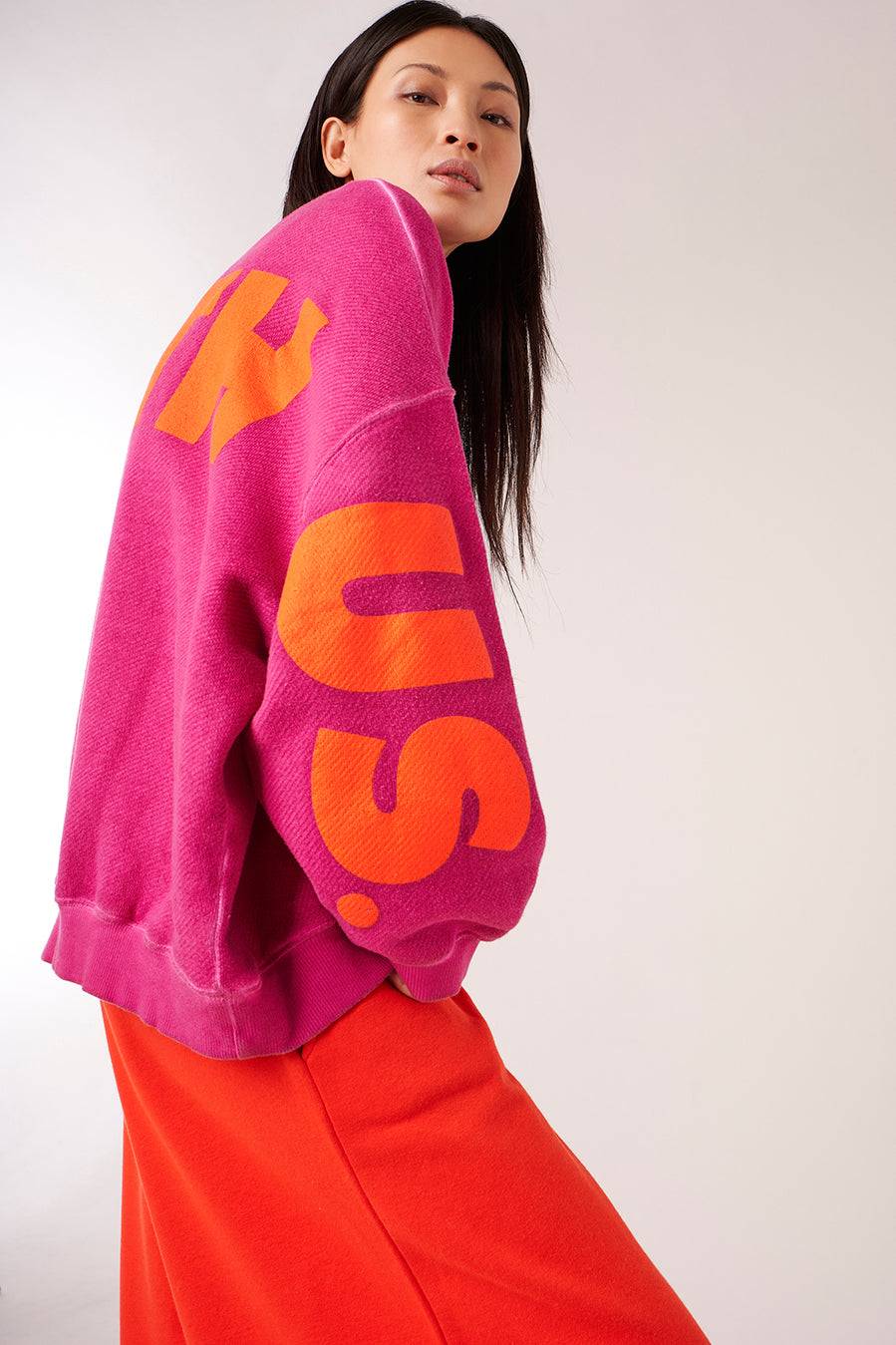 Liv Bergen Oversized Sweater Liv in neon pink Räumungsverkauf