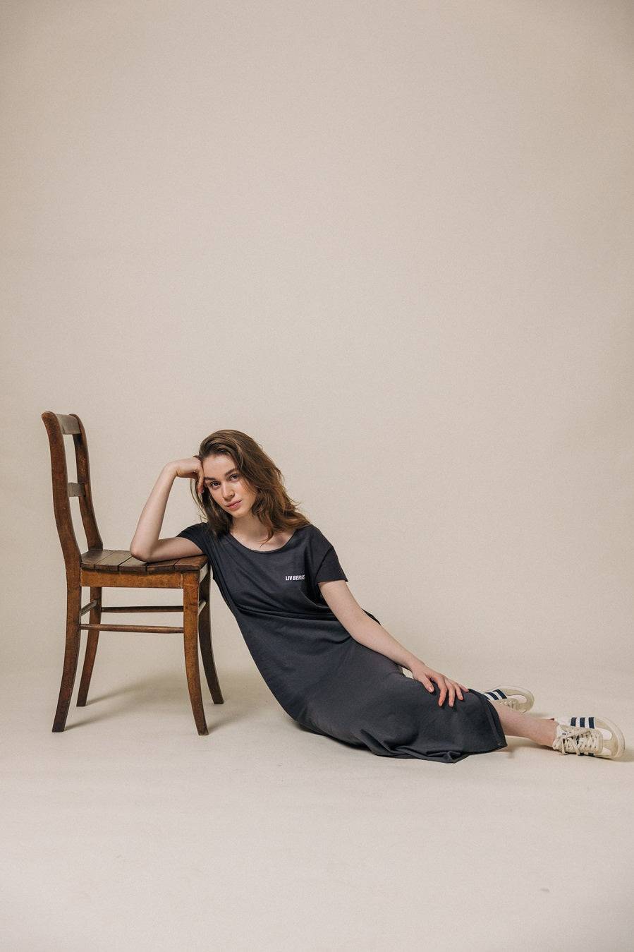 Liv Bergen Kleid Spray in charcoal Lagerräumung