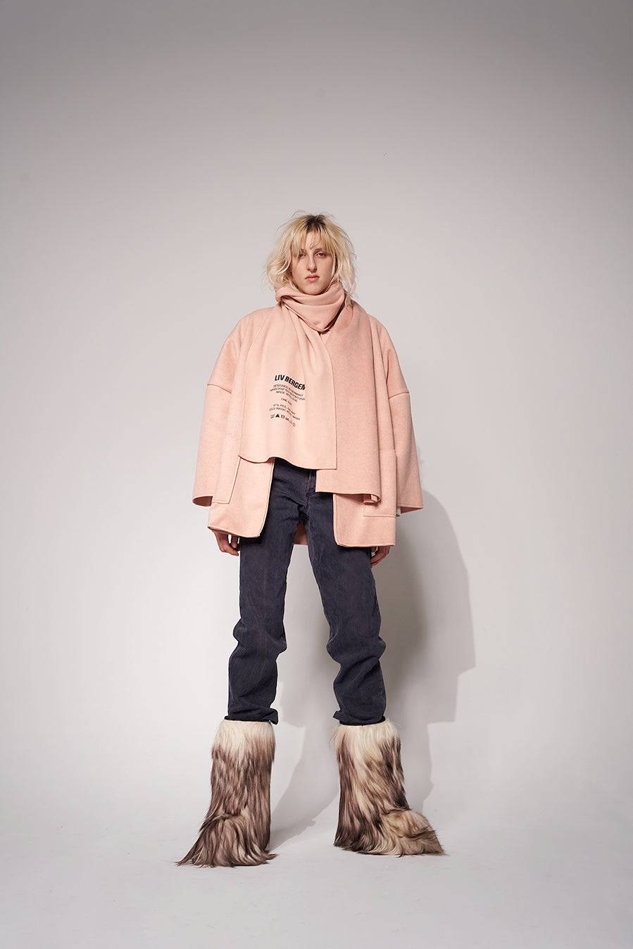 Liv Bergen Kurzer Mantel in powder Bis zu 65% Rabatt