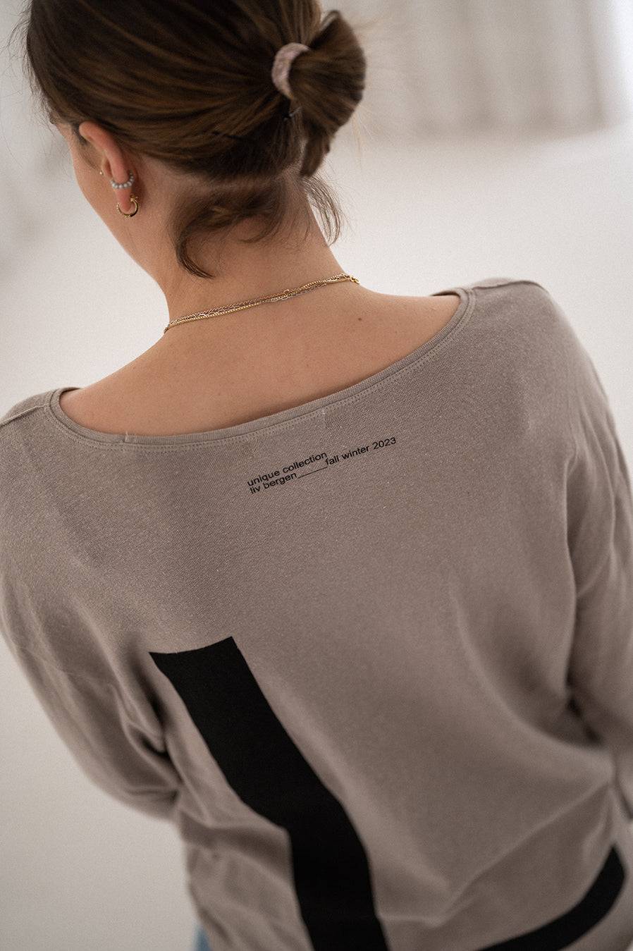 Liv Bergen Longsleeve L in grey Begrenzte Freigabe