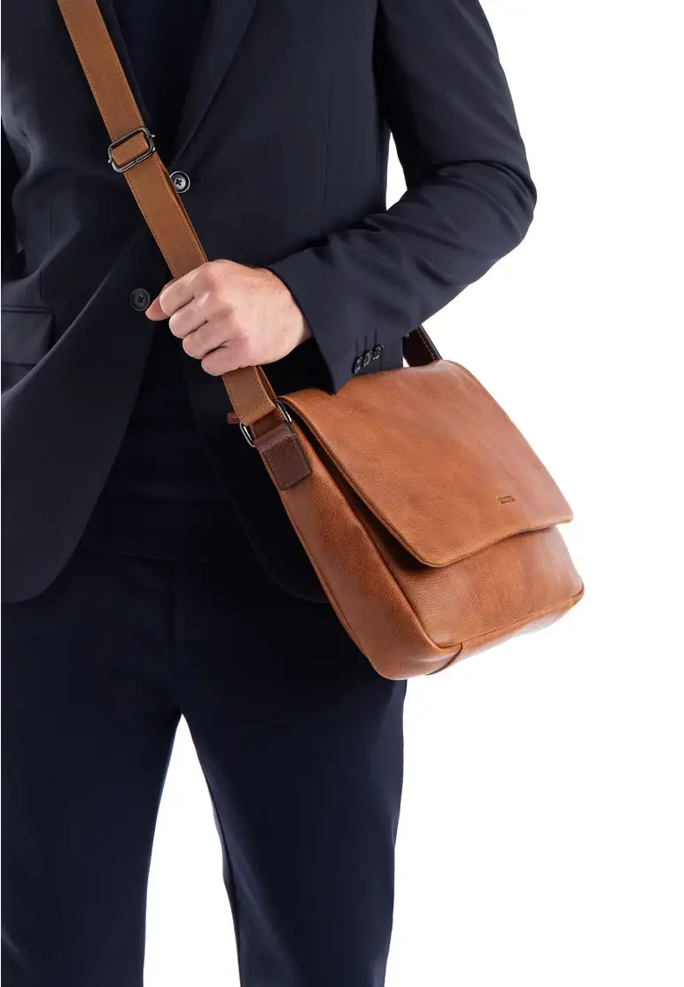 Lloyd MESSENGER BAG Art. C24-12010-OG 50% Rabatt mit kostenlosem Versand