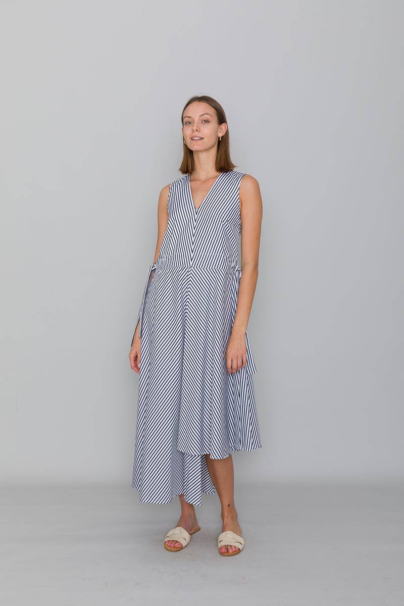 Mykke Hofmann Kleid Kaye aus Bio-Baumwollpopeline Zeitbegrenzte Promotion