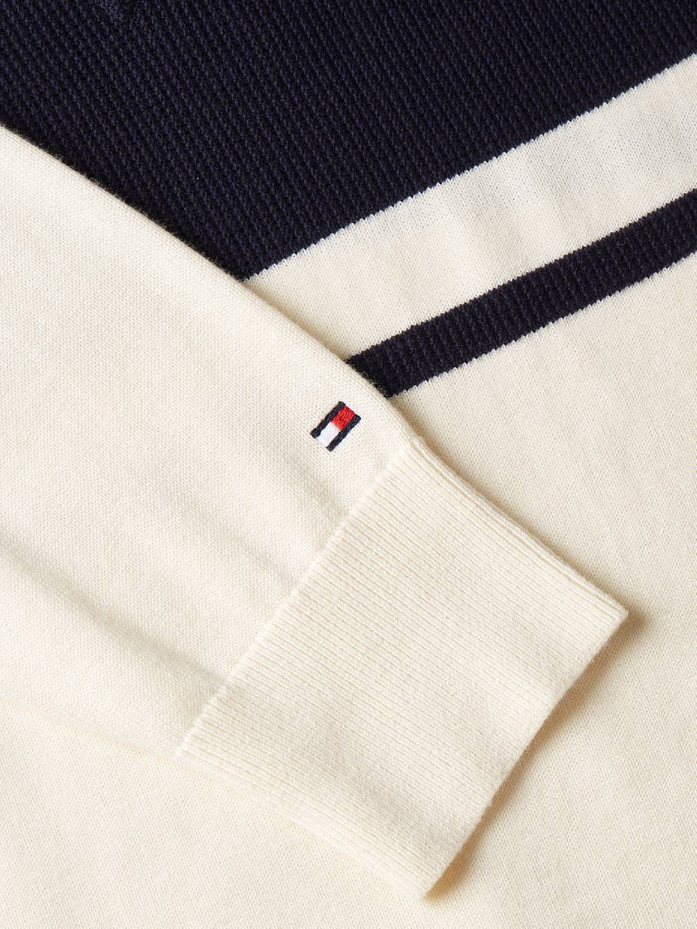 Tommy Hilfiger Colorblock Graphic Pullover 2025