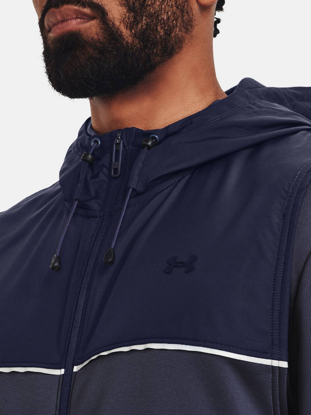 Under Armour UA AF Storm Hooded Weste Kauf eins, bekomm eins gratis