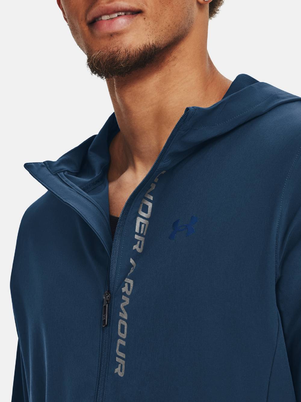 Under Armour OutRun The Storm Jacke Im Verkauf