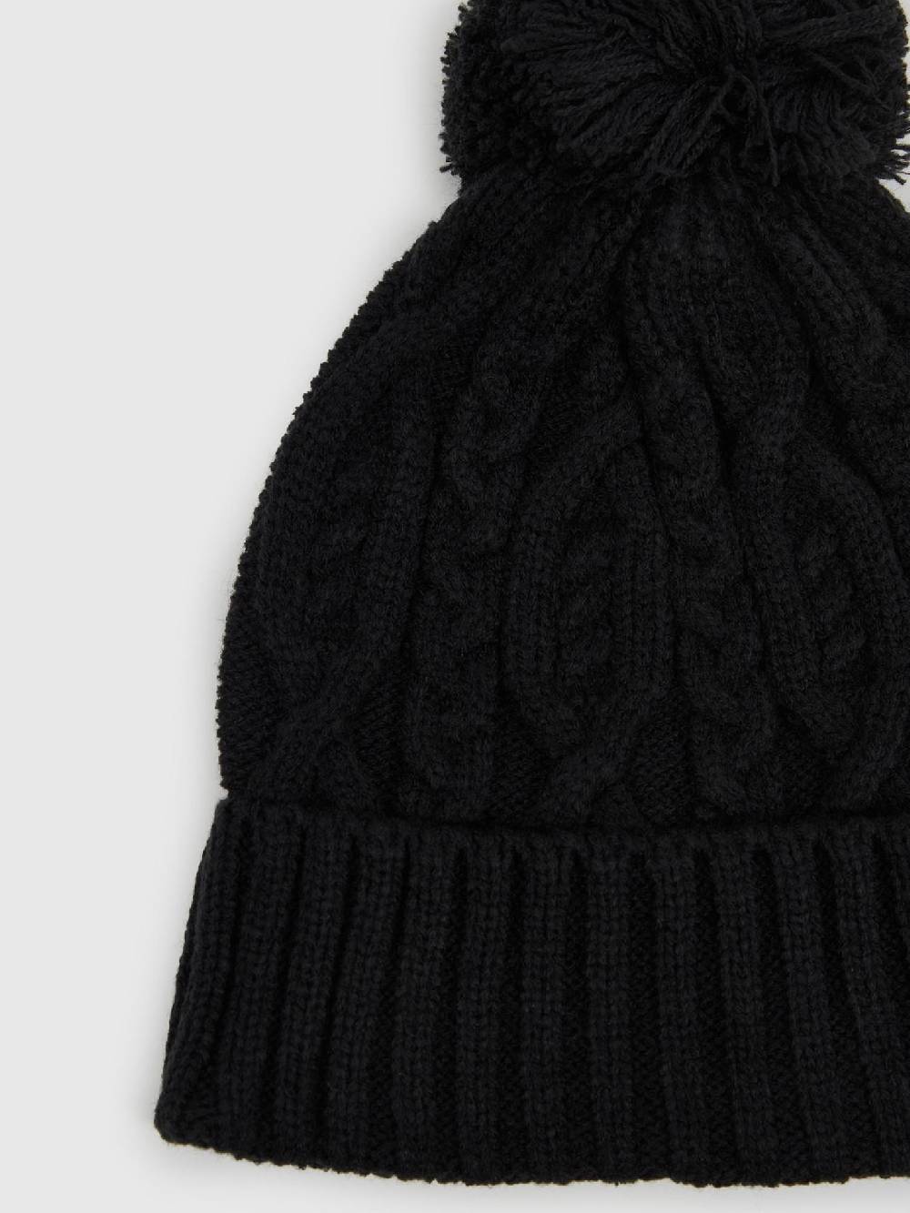 GAP Mütze Clearance-Verkauf