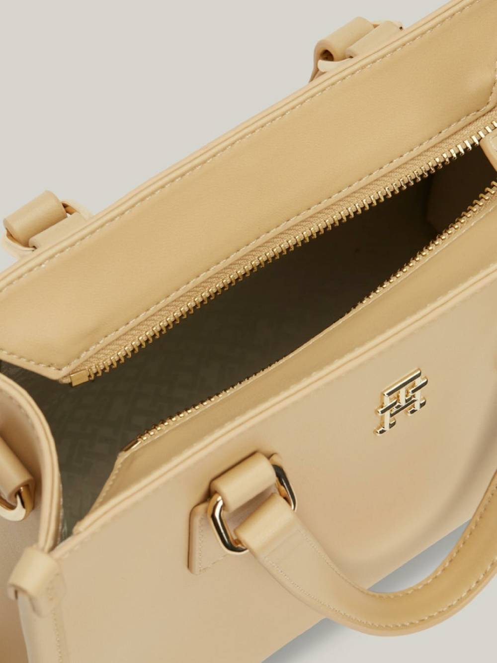 Tommy Hilfiger Handtasche im Angebot