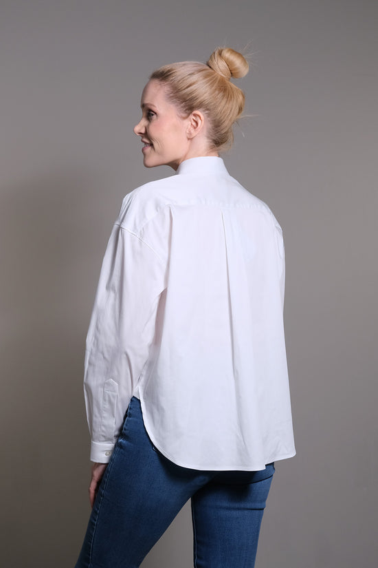 Soluzione Verkürzte Hemdbluse mit VKL und Rückenfalte Online