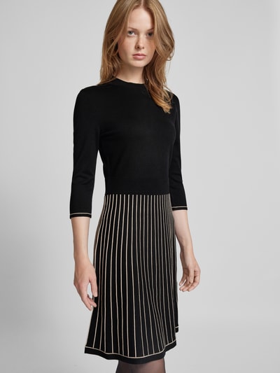Peek & Cloppenburg Christian Berg Woman SelectionKnielanges Kleid mit Rundhalsausschnitt in black Nur noch ein Tag übrig