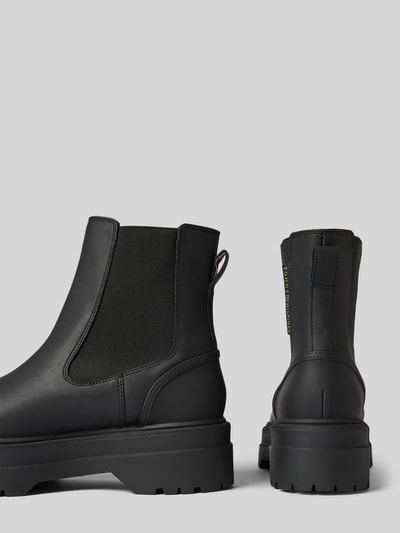 Peek & Cloppenburg Tommy HilfigerChelsea Boots mit Label-Detail in black Saisonschlussverkauf