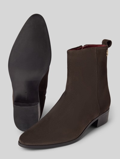 Peek & Cloppenburg Tommy HilfigerStiefel mit Label-Detail in dunkelbraun Osterangebot