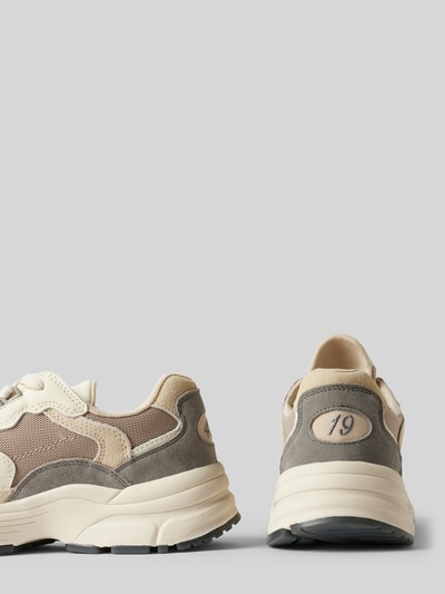 Peek & Cloppenburg GantLedersneaker mit Label-Details Modell 'Neuwill' in taupe Jubiläumsangebot