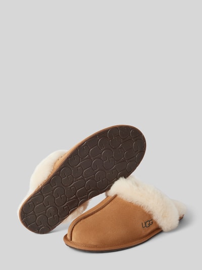 Peek & Cloppenburg UGGHausschuhe aus Leder Modell 'SCUFFETTE II' in camel Letzte 2 Tage