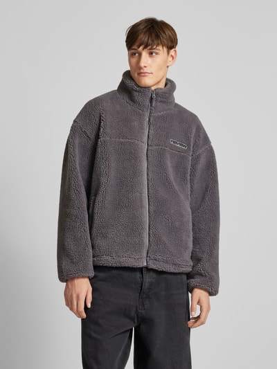 Peek & Cloppenburg REVIEWFleecejacke mit Label-Detail in dunkelgrau Auslauf