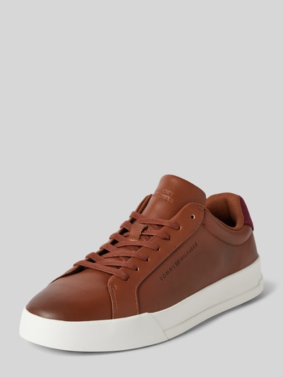 Peek & Cloppenburg Tommy HilfigerSneaker aus Leder mit Label-Detail in cognac Verkauf