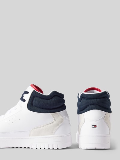 Peek & Cloppenburg Tommy HilfigerSneaker mit Schnürung Modell 'BASKET' in weiss Günstig kaufen