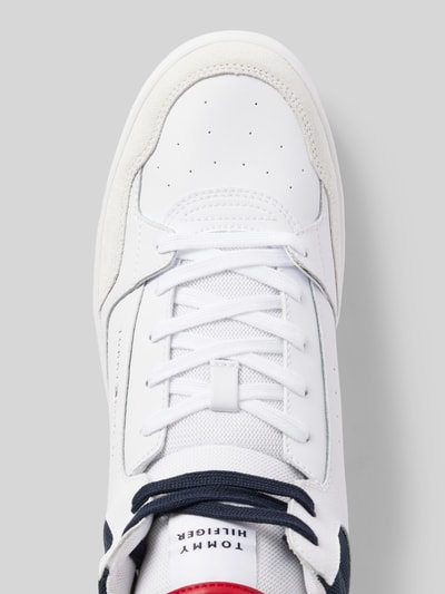 Peek & Cloppenburg Tommy HilfigerSneaker mit Schnürung Modell 'BASKET' in weiss Günstig kaufen