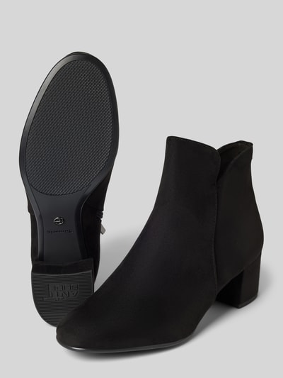 Peek & Cloppenburg TamarisStiefeletten mit Label-Detail und Blockabsatz in black Speichern exportieren