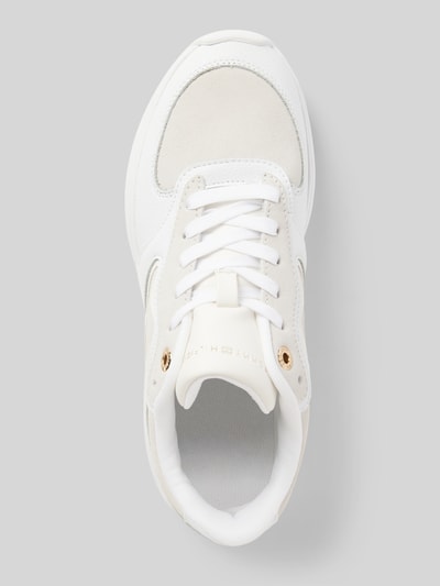 Peek & Cloppenburg Tommy HilfigerLedersneaker mit Label-Details Modell 'CHUNKY RUNNER' in weiss Black Friday Preise