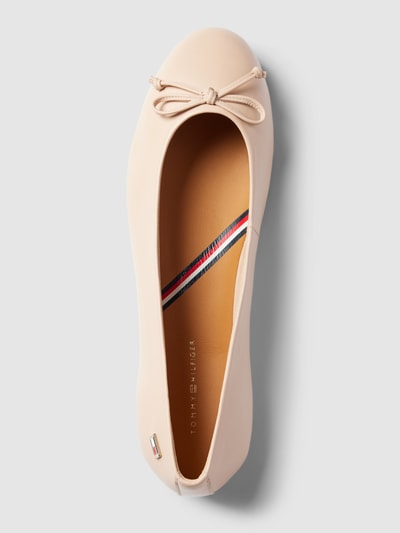Peek & Cloppenburg Tommy HilfigerBallerinas mit Zierschleife Modell 'ESSENTIAL CHIC' in beige Bis zu 55% Rabatt