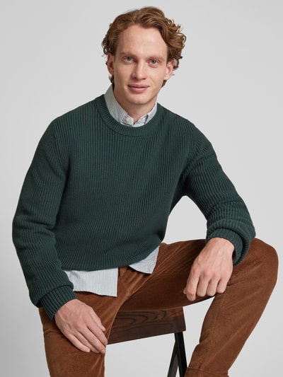 Peek & Cloppenburg MCNEALStrickpullover mit Rundhalsausschnitt in bottle Begrenzt auf 3 Tage
