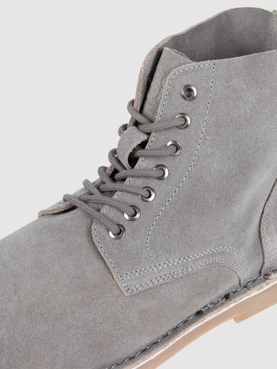 Peek & Cloppenburg Jack & JonesBoots aus Veloursleder Modell 'Bruce' in hellgrau Hotsell