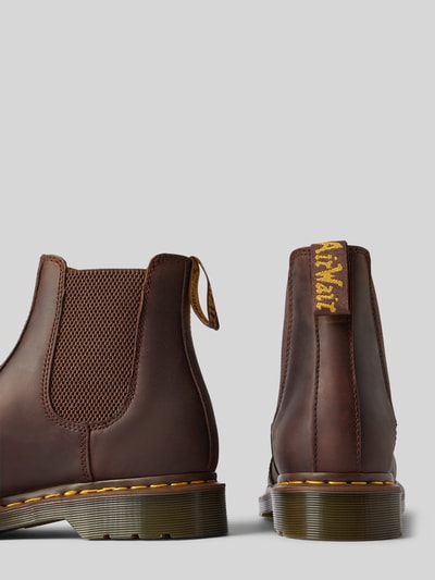 Peek & Cloppenburg Dr. MartensChelsea Boots aus Leder mit Ziernaht in mittelbraun Neuheiten