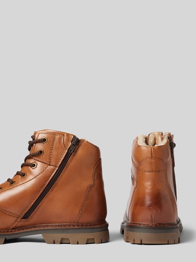 Peek & Cloppenburg bugattiSchnürboots aus Leder mit Label-Patch Modell 'Medro' in cognac Riesige Rabatte