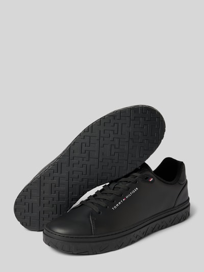 Peek & Cloppenburg Tommy HilfigerLedersneaker mit Label-Schriftzug Modell 'COURT THICK CUPSOLE' in black Kostenloser Versand international