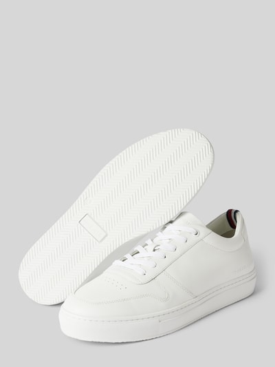 Peek & Cloppenburg Tommy HilfigerSneaker aus Leder mit Label-Detail in weiss Black Friday Preise