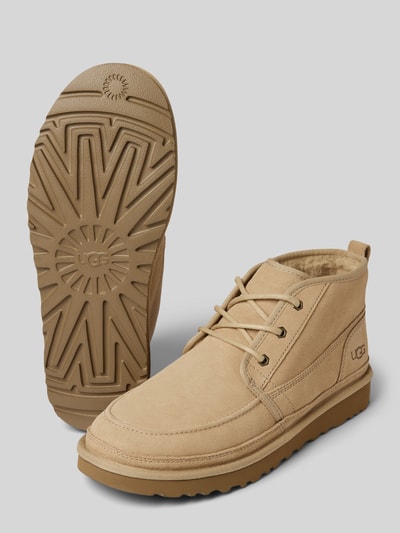 Peek & Cloppenburg UGGSchnürboots aus Leder mit Label-Schriftzug Modell 'NEUMEL' in beige Fabrikpreis